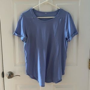 Lululemon t-shirt